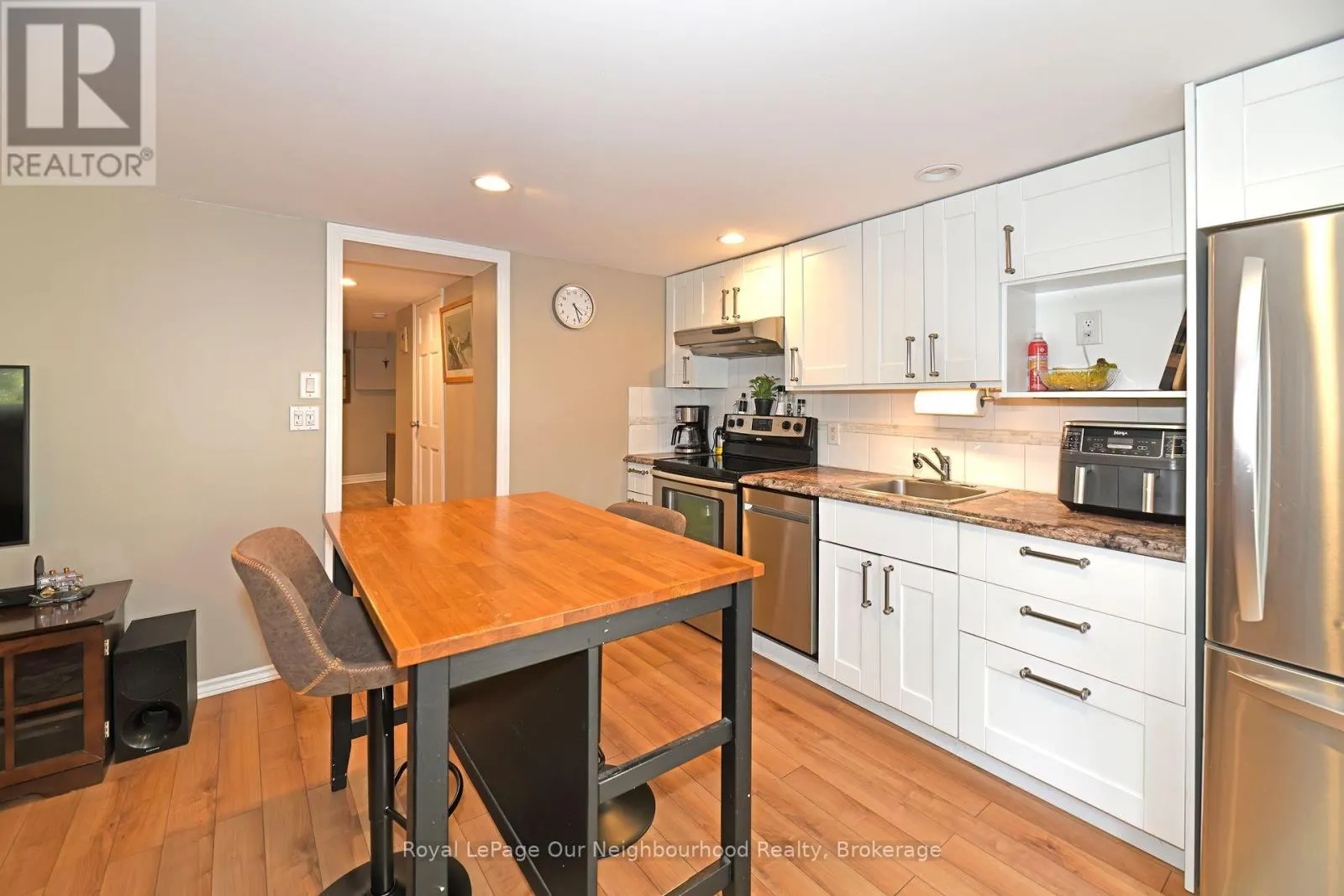 1275 KINGSTON ROAD