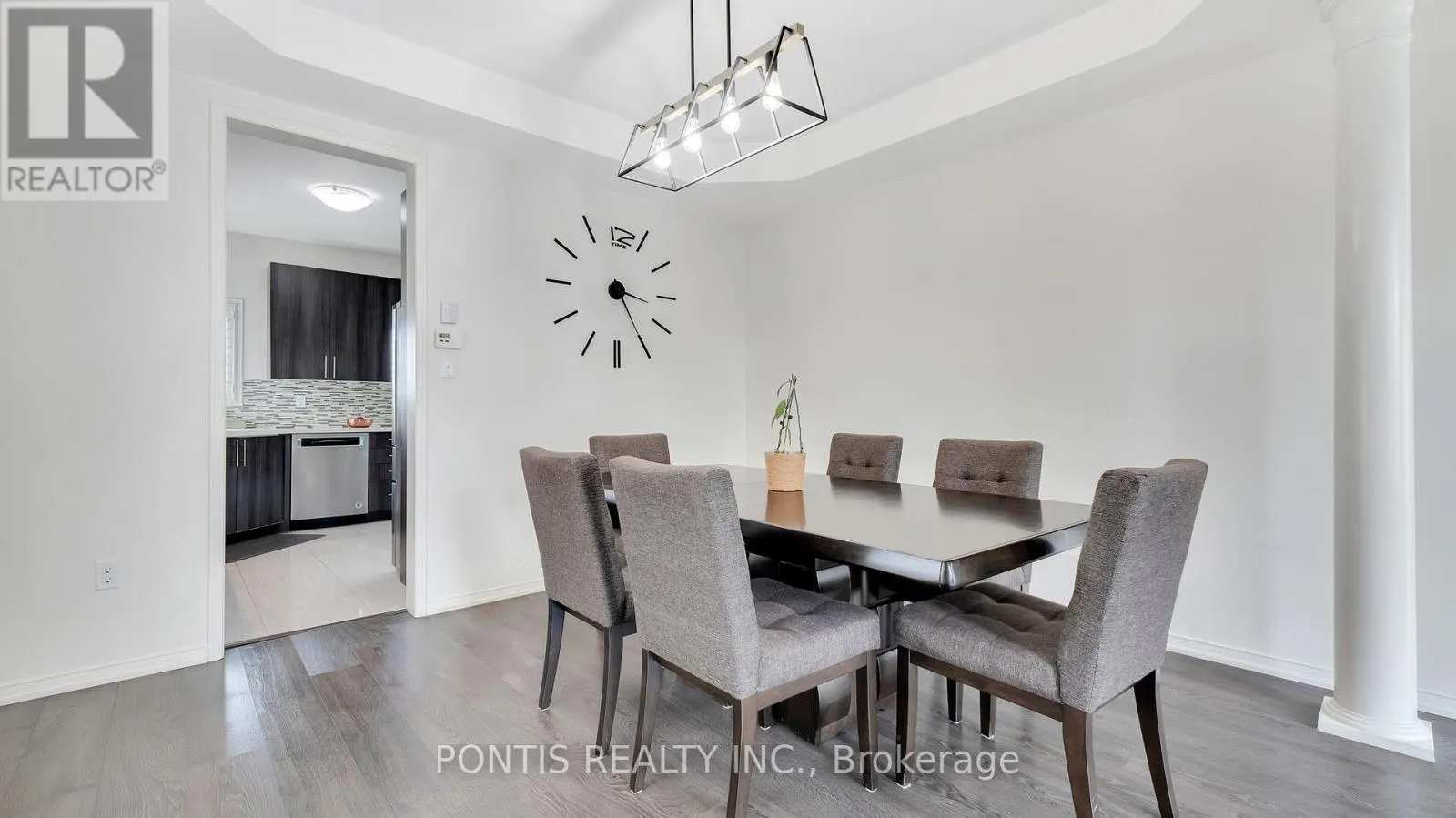 2051 HUNKING COURT