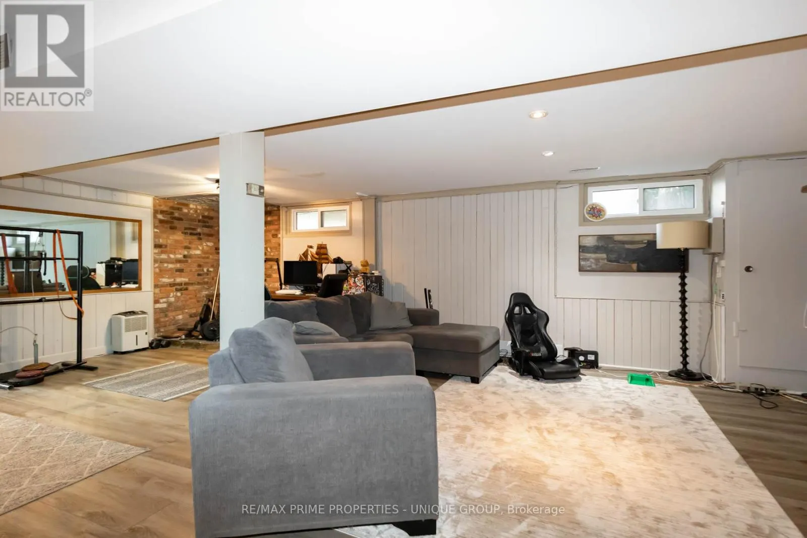 40 JEAVONS AVENUE