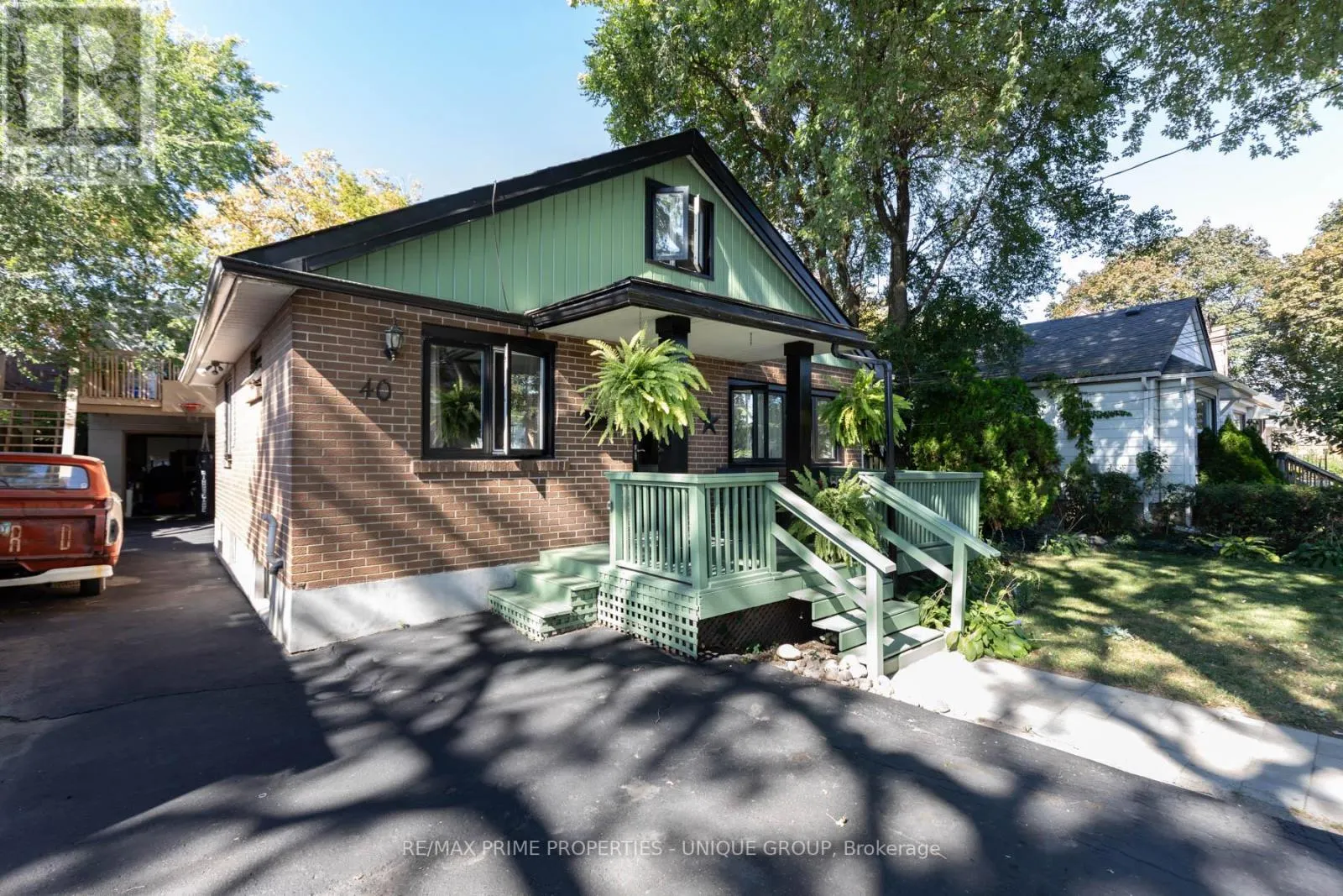 40 JEAVONS AVENUE