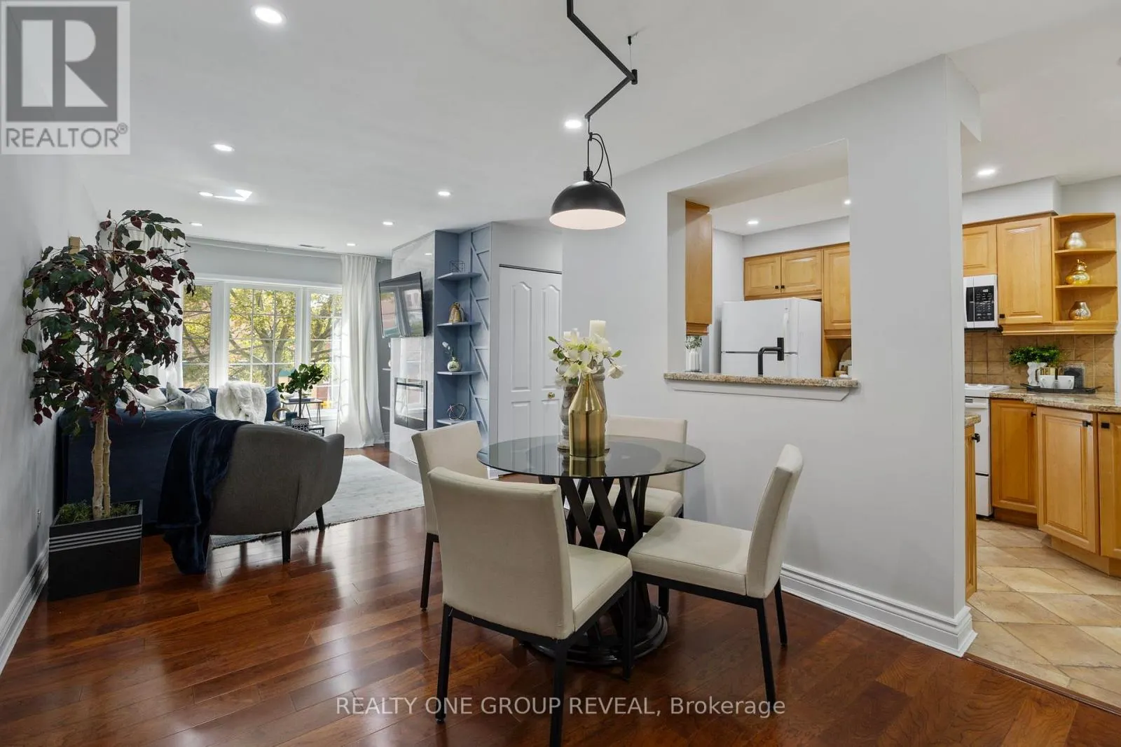803 - 1400 THE ESPLANADE DRIVE N