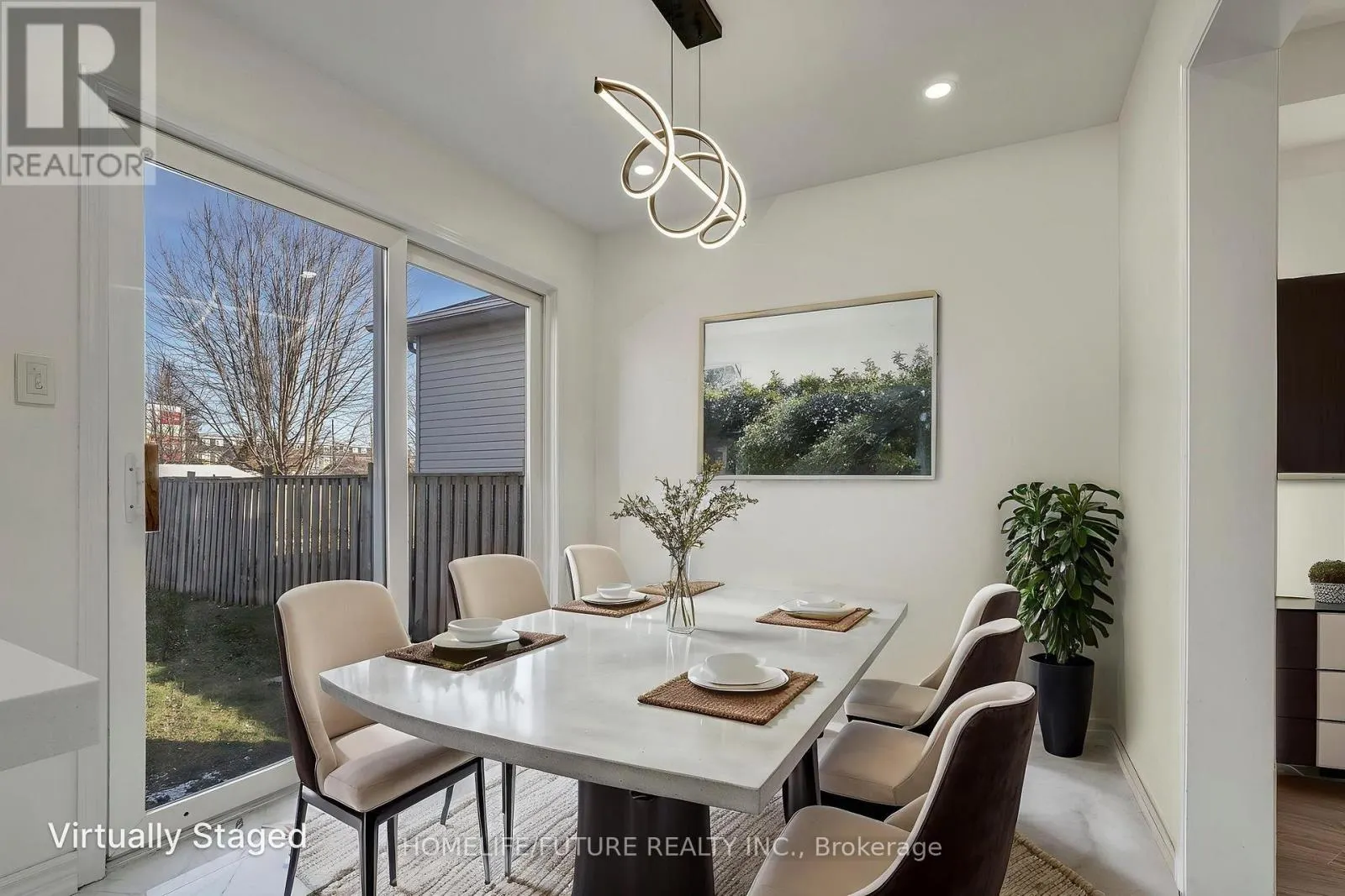1803 DALHOUSIE CRESCENT