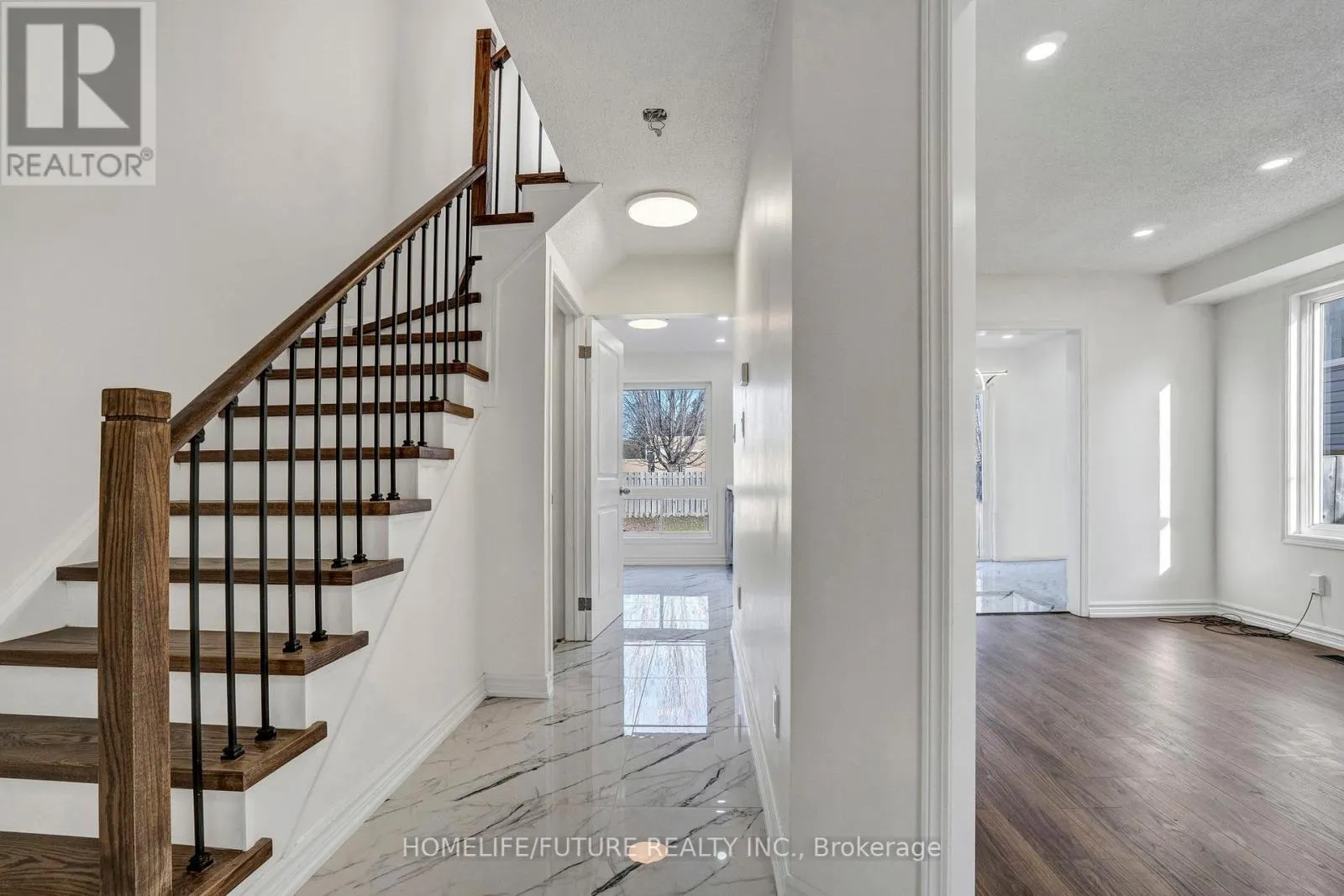 1803 DALHOUSIE CRESCENT
