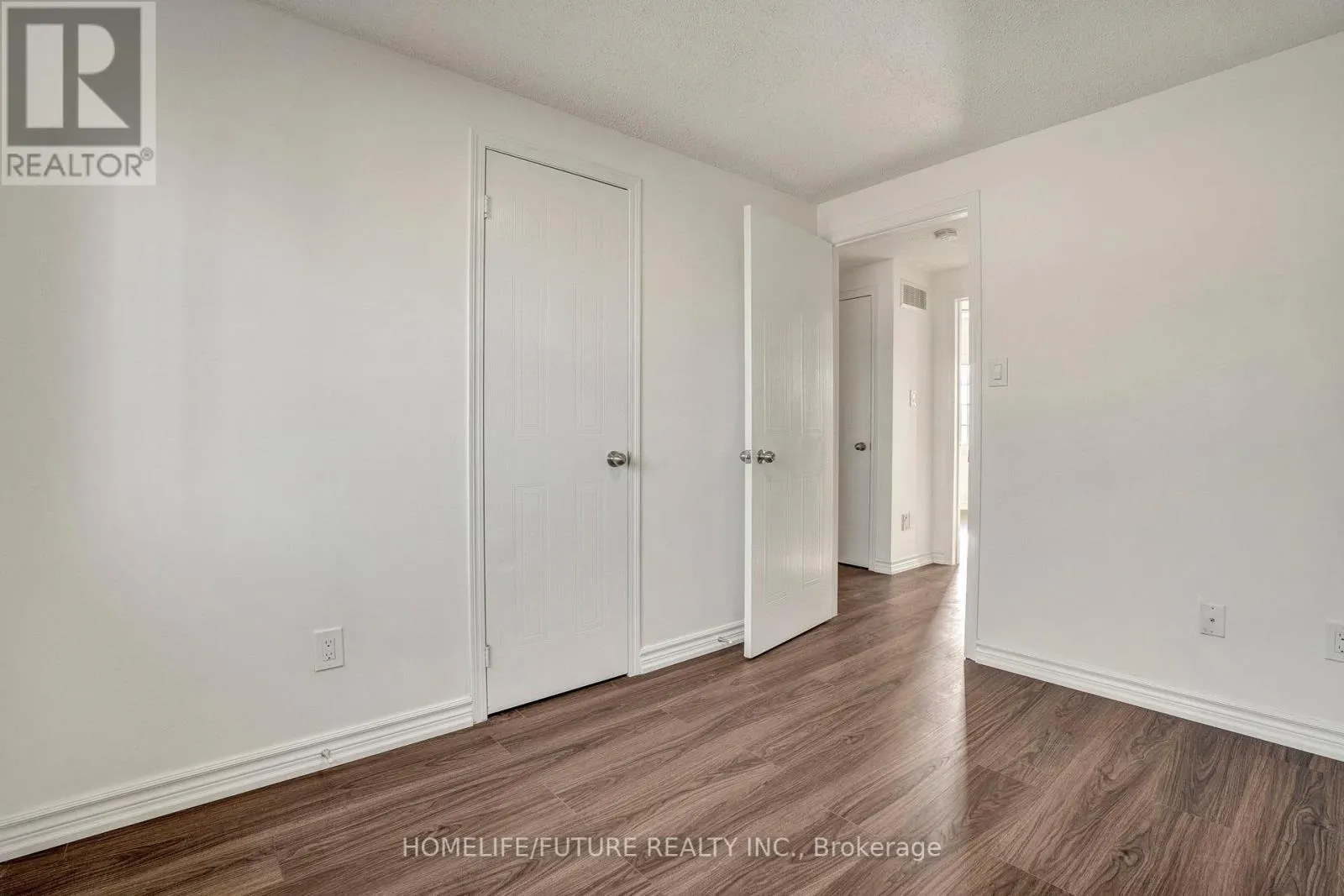 1803 DALHOUSIE CRESCENT