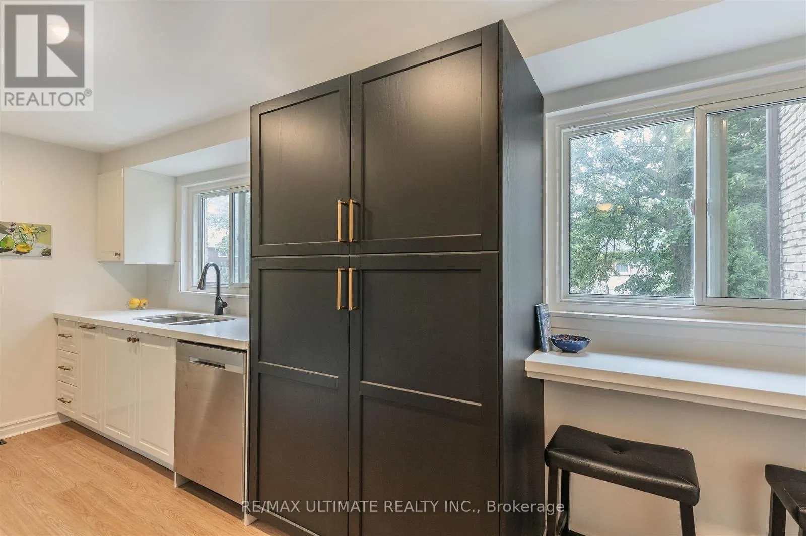 2 - 21 ROCKWOOD DRIVE
