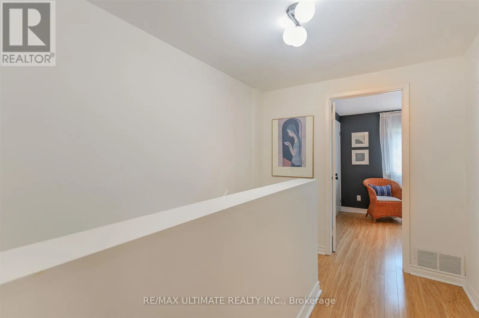 2 - 21 ROCKWOOD DRIVE