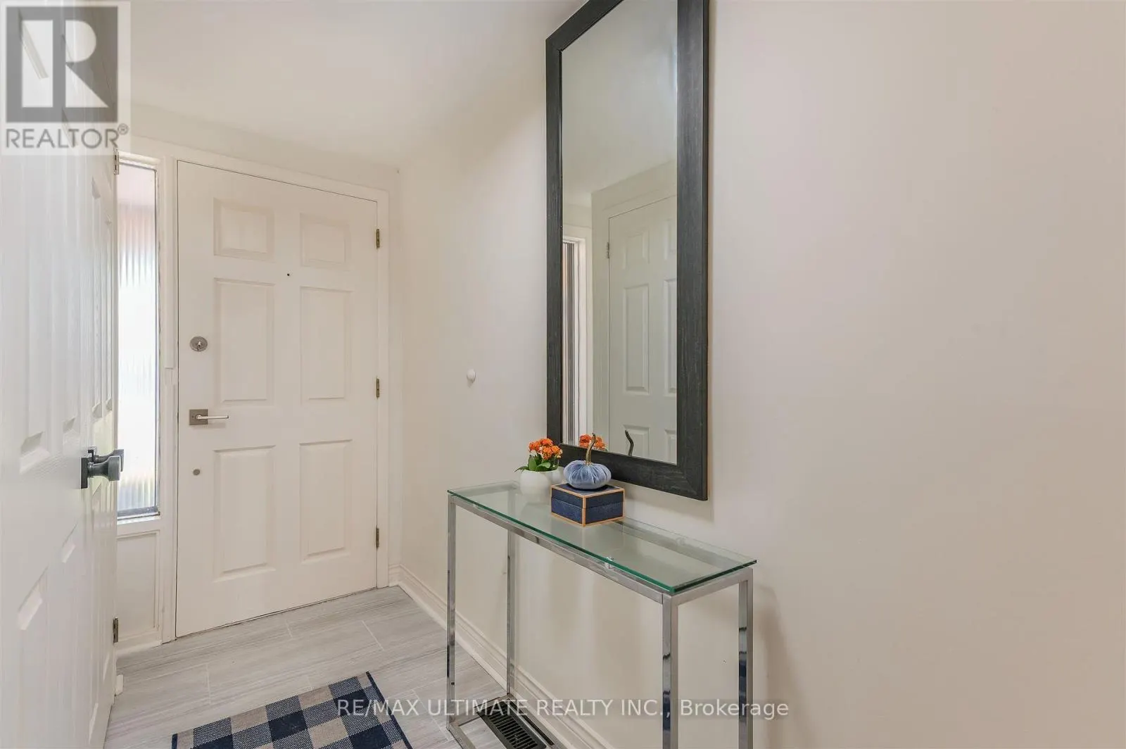 2 - 21 ROCKWOOD DRIVE