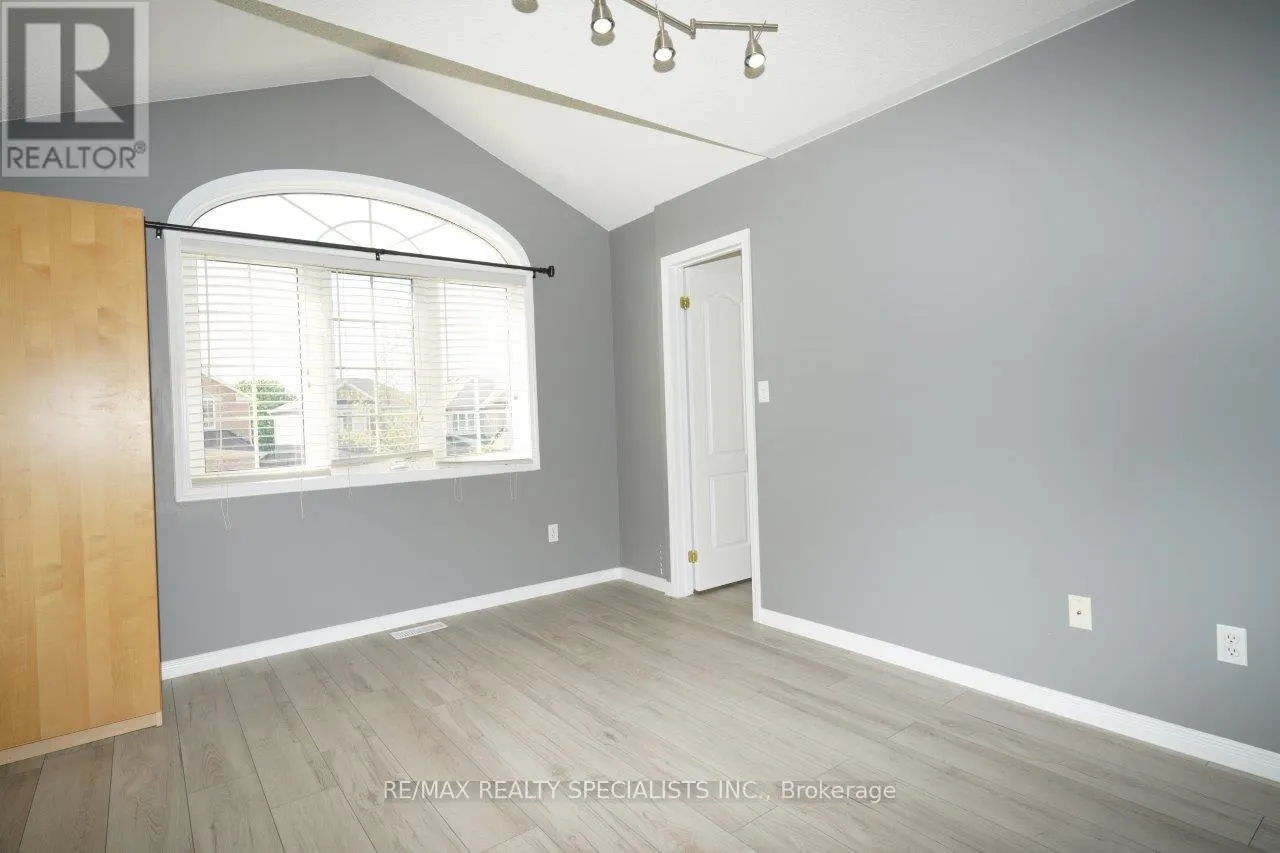 548 FALCONRIDGE DRIVE