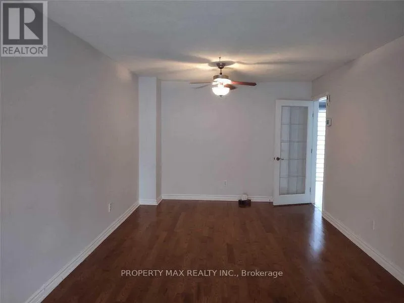 UPPER - 54 CHAPMAN DRIVE
