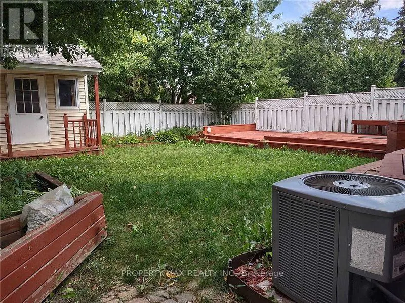 UPPER - 54 CHAPMAN DRIVE