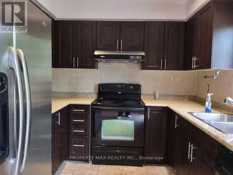 UPPER - 54 CHAPMAN DRIVE