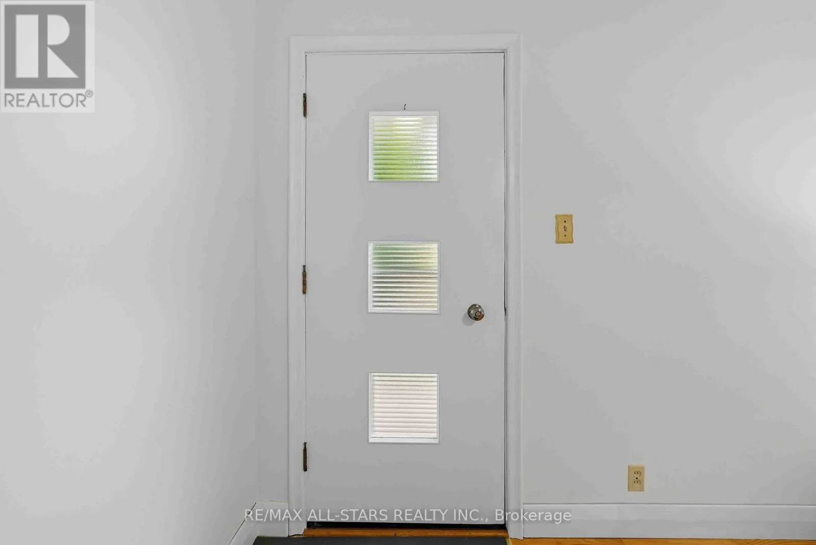 620 QUEEN STREET
