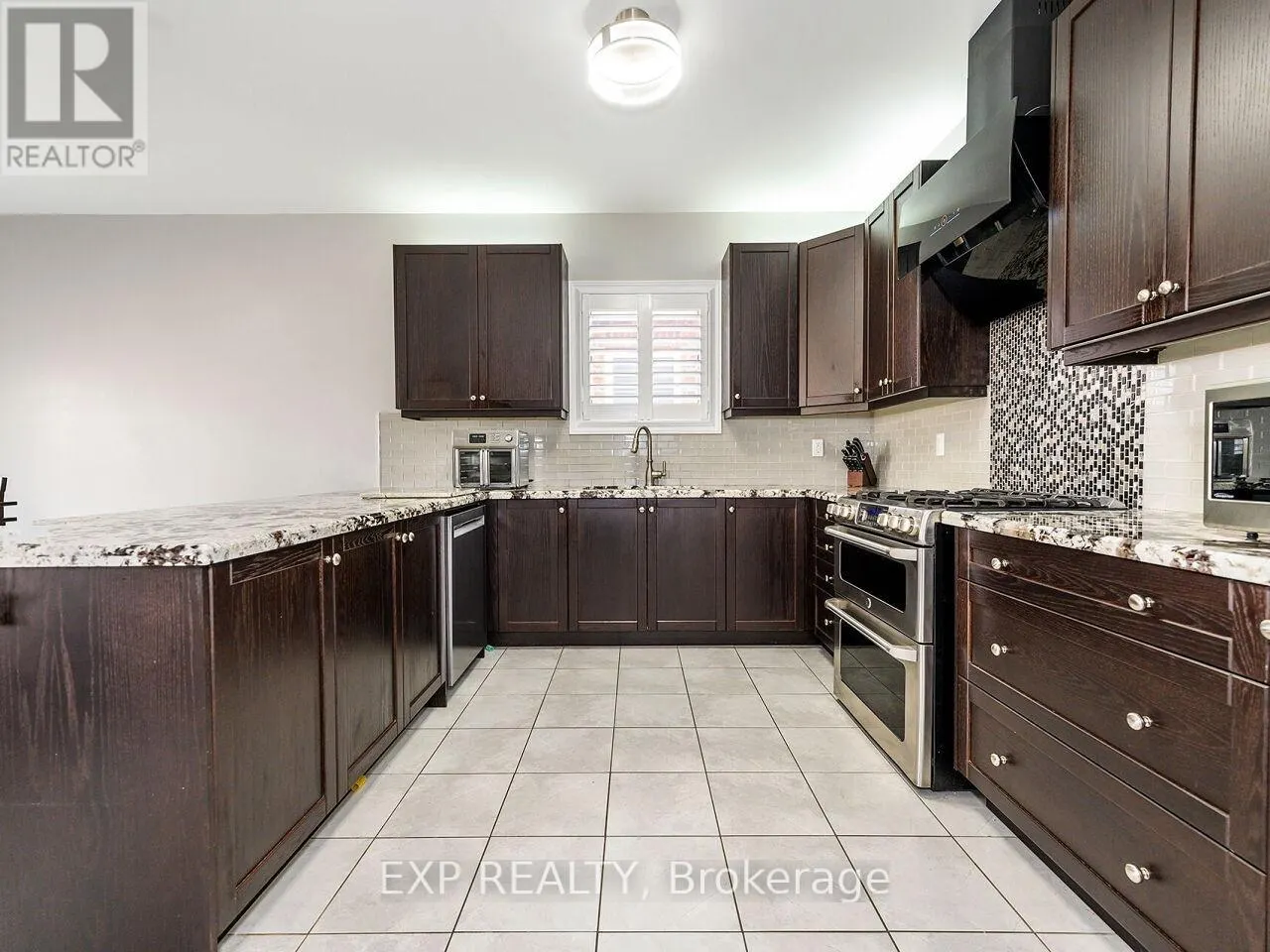 856 WRENWOOD DRIVE