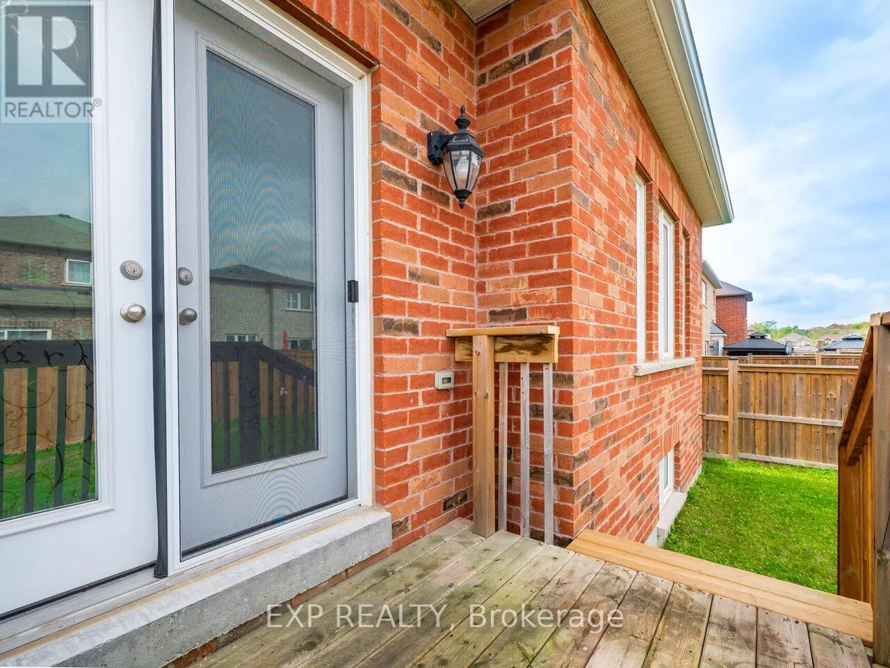 856 WRENWOOD DRIVE