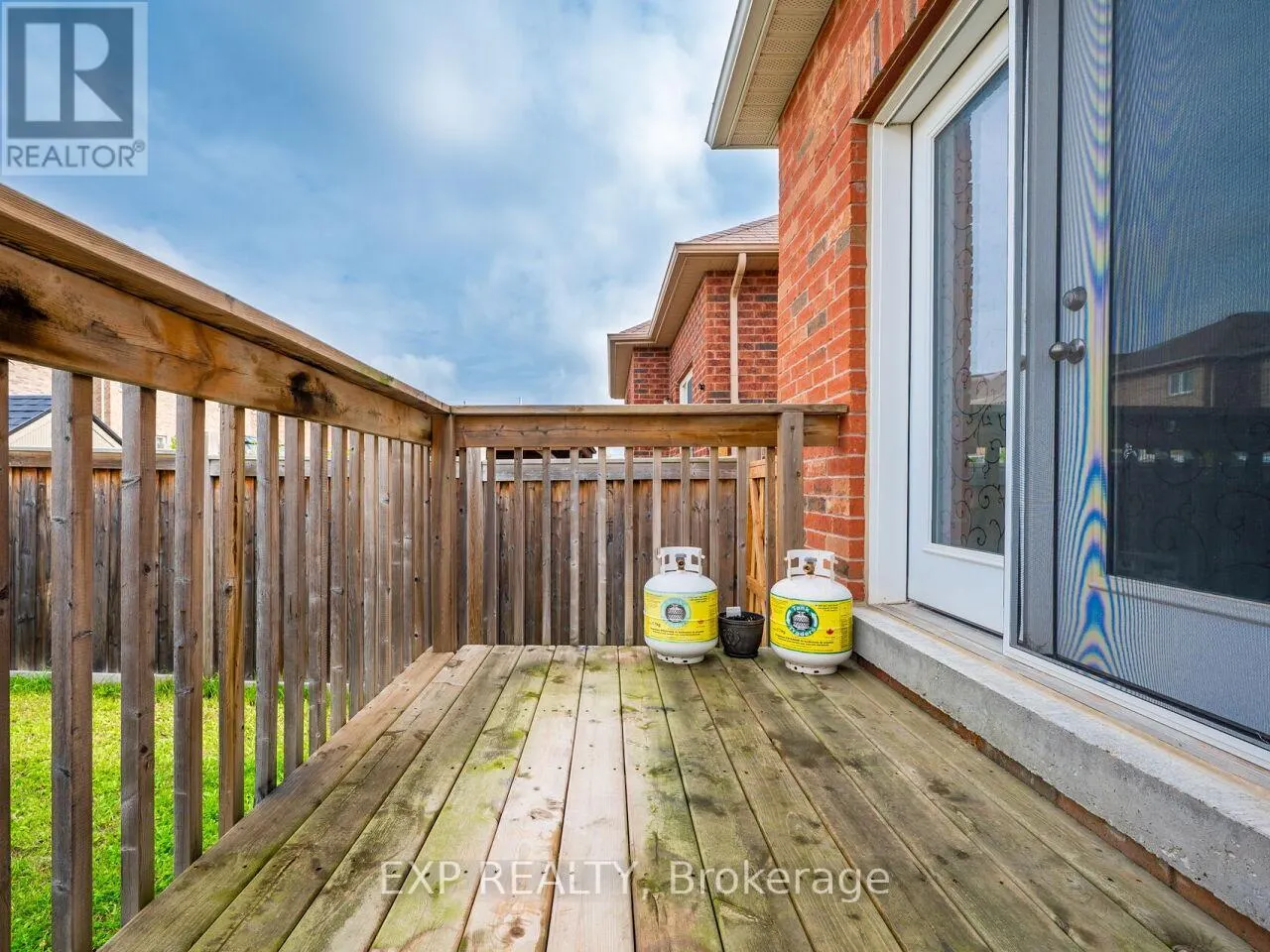 856 WRENWOOD DRIVE