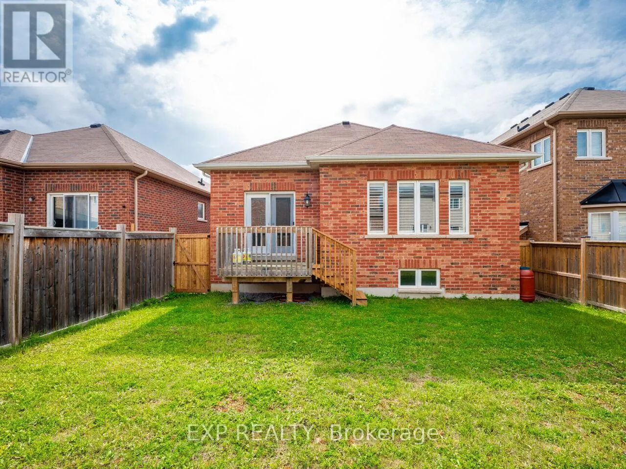 856 WRENWOOD DRIVE