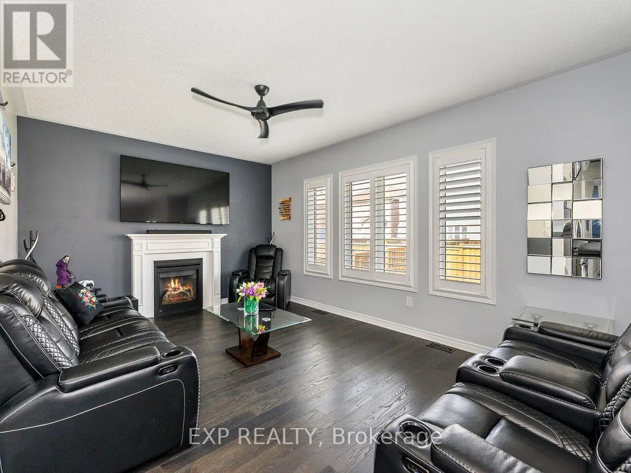 856 WRENWOOD DRIVE