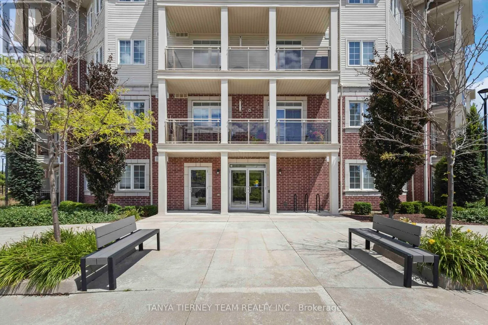 404 - 84 ASPEN SPRINGS DRIVE