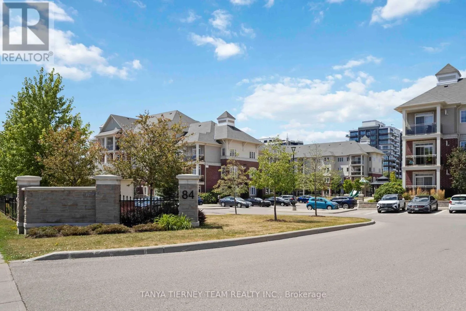 404 - 84 ASPEN SPRINGS DRIVE