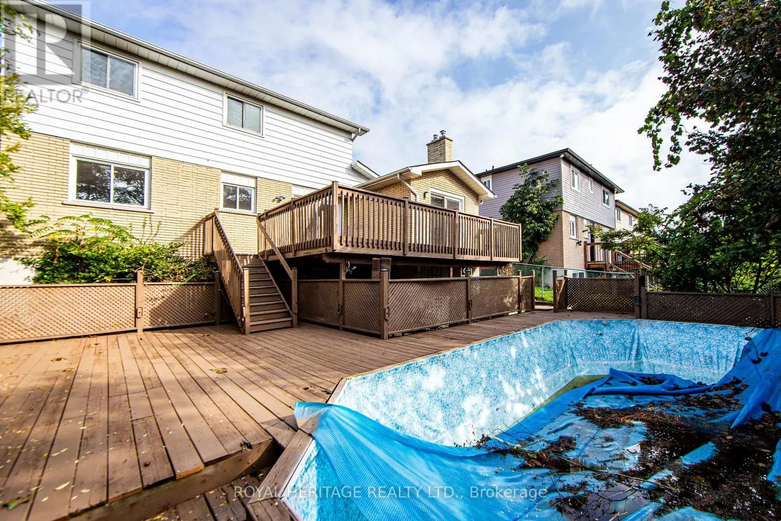 586 CREEKVIEW CIRCLE