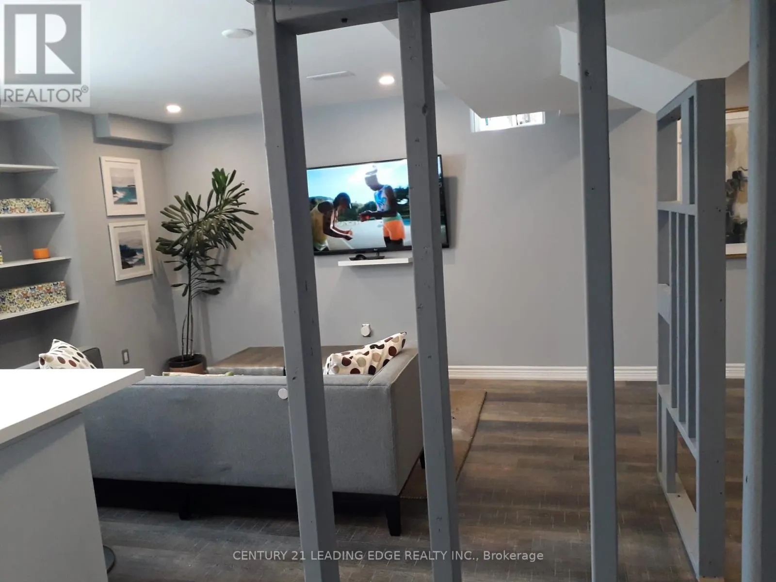 BASEMENT - 45 PROMENADE DRIVE
