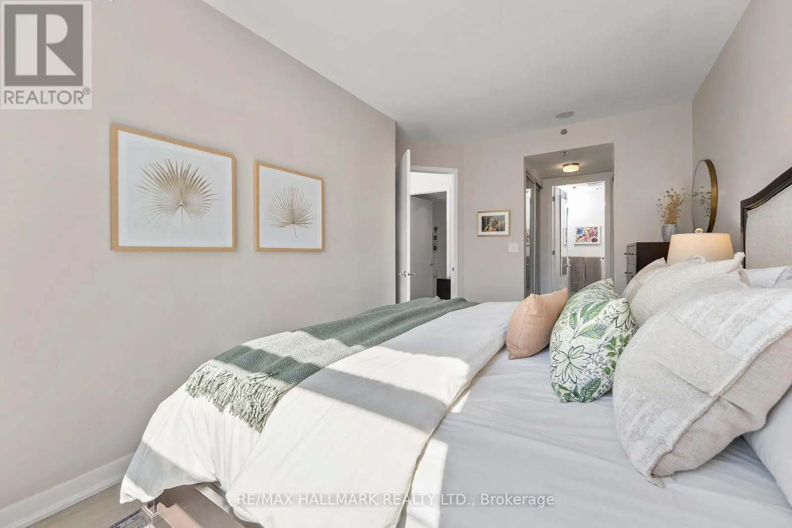 321 - 88 COLGATE AVENUE