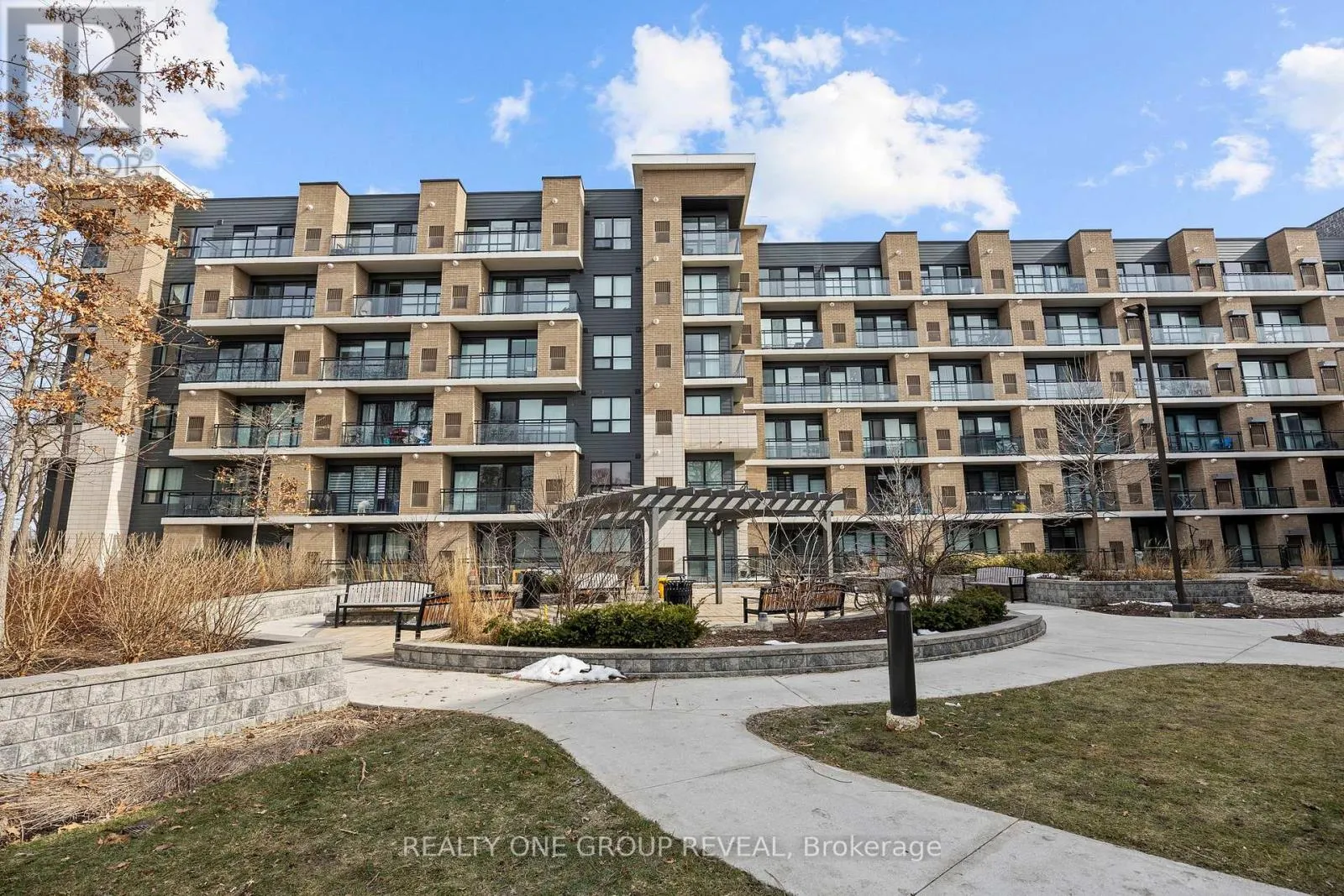 313 - 1 FALAISE ROAD