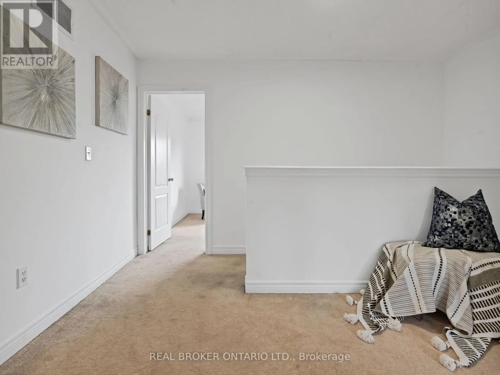 462 STAINES ROAD