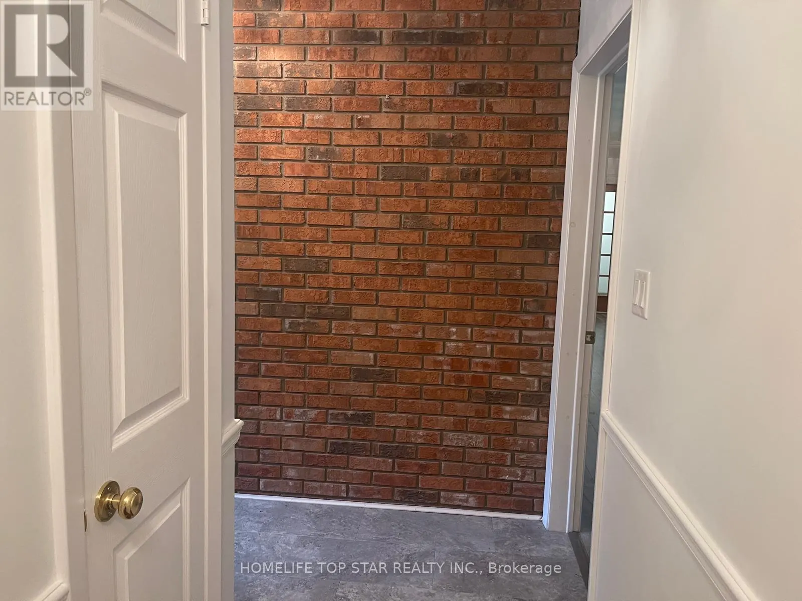 MAIN - 336 CONLIN ROAD E