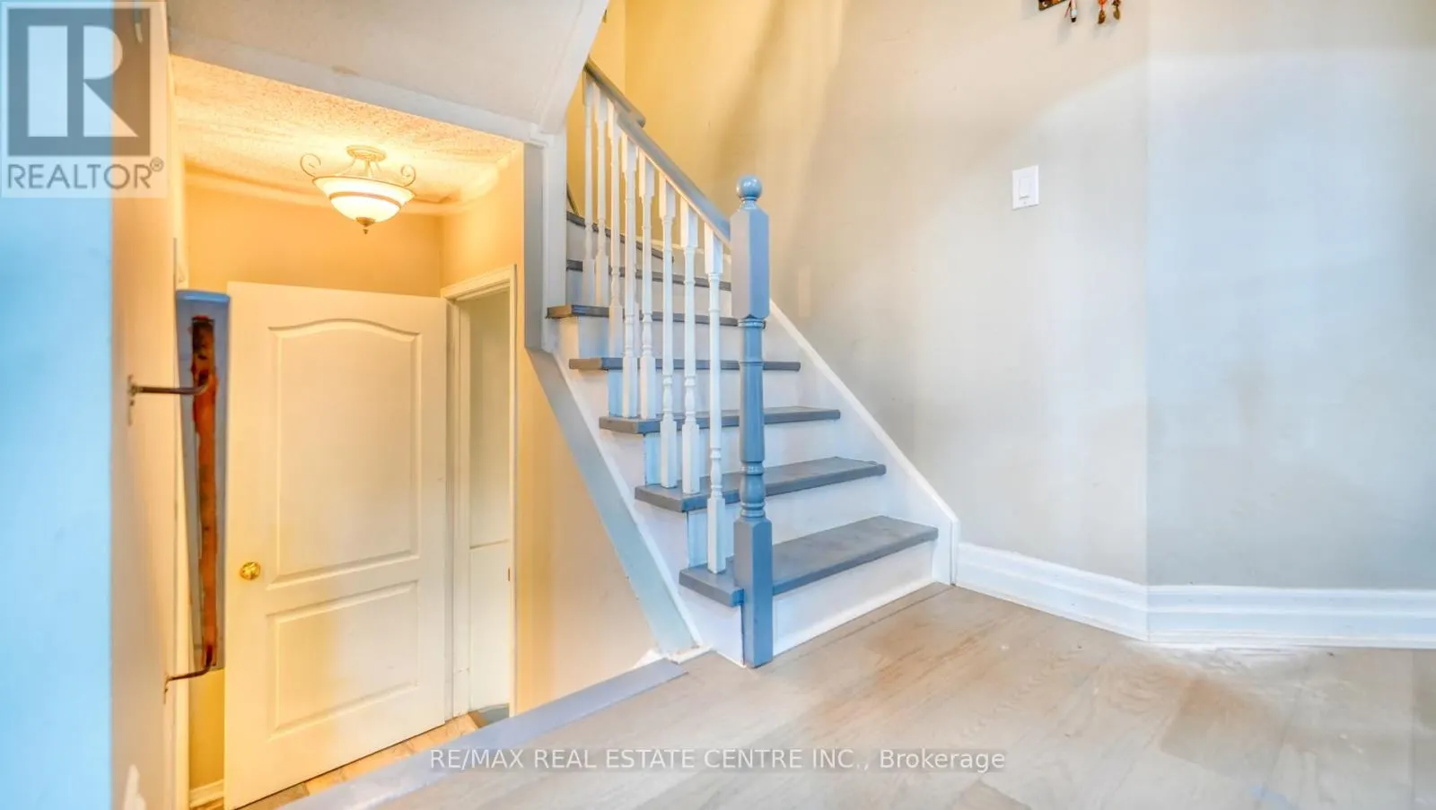 37 SHENANDOAH DRIVE