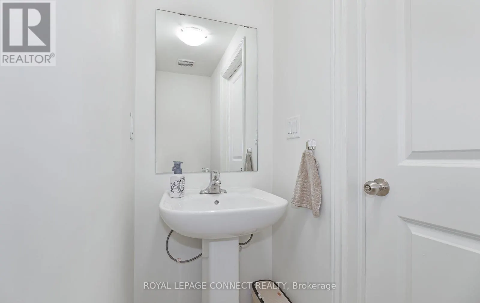 492 SALEM ROAD S