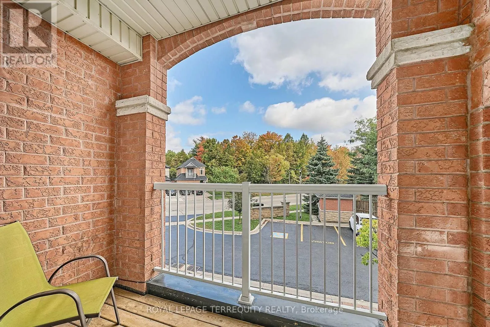 5 - 301 STROUDS LANE