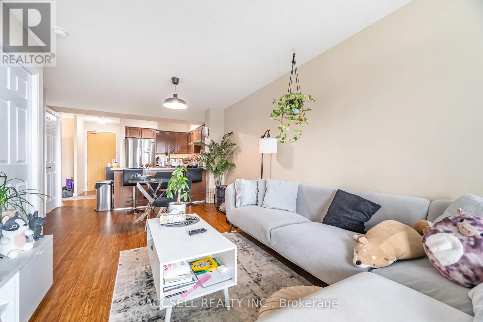 1015 - 68 GRANGEWAY AVENUE