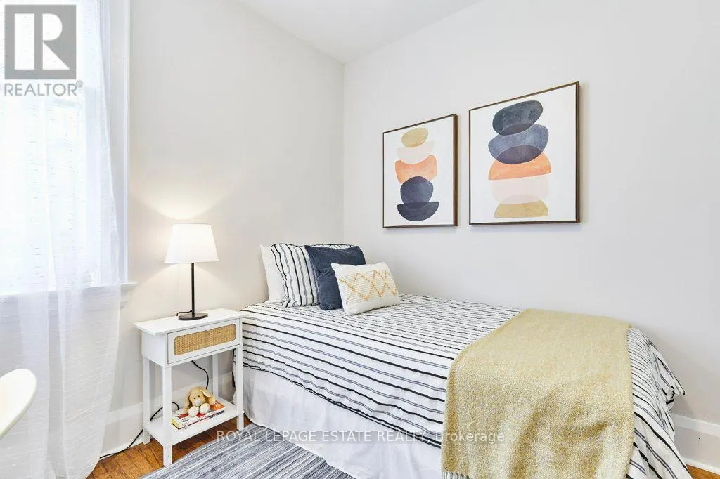 44 BIRCHMOUNT ROAD