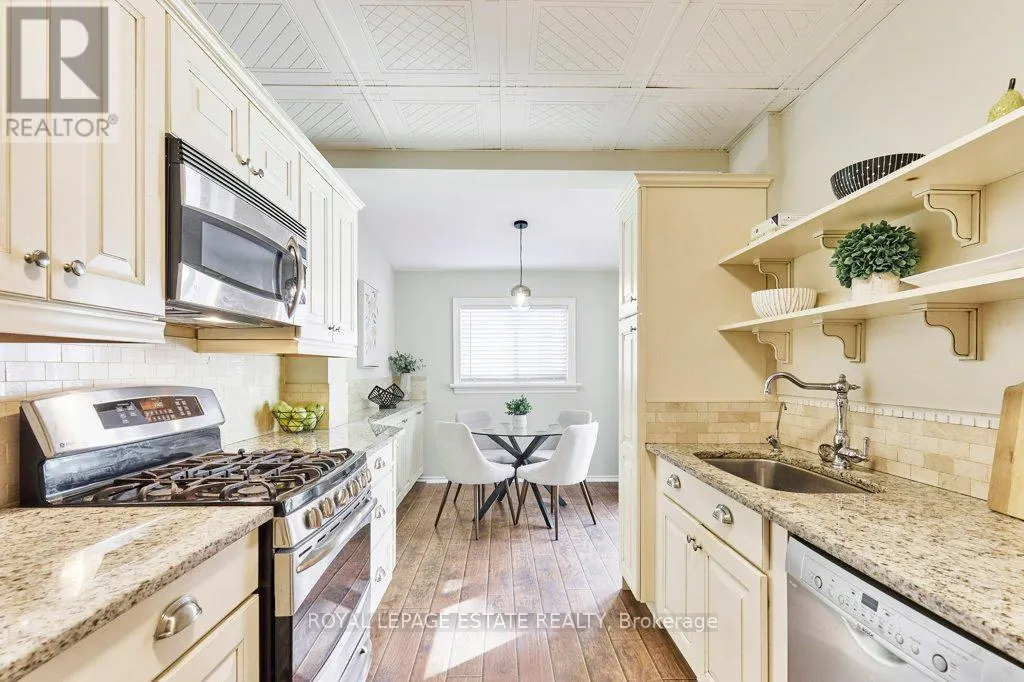 44 BIRCHMOUNT ROAD