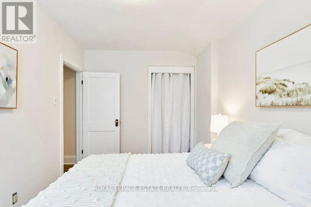 44 BIRCHMOUNT ROAD