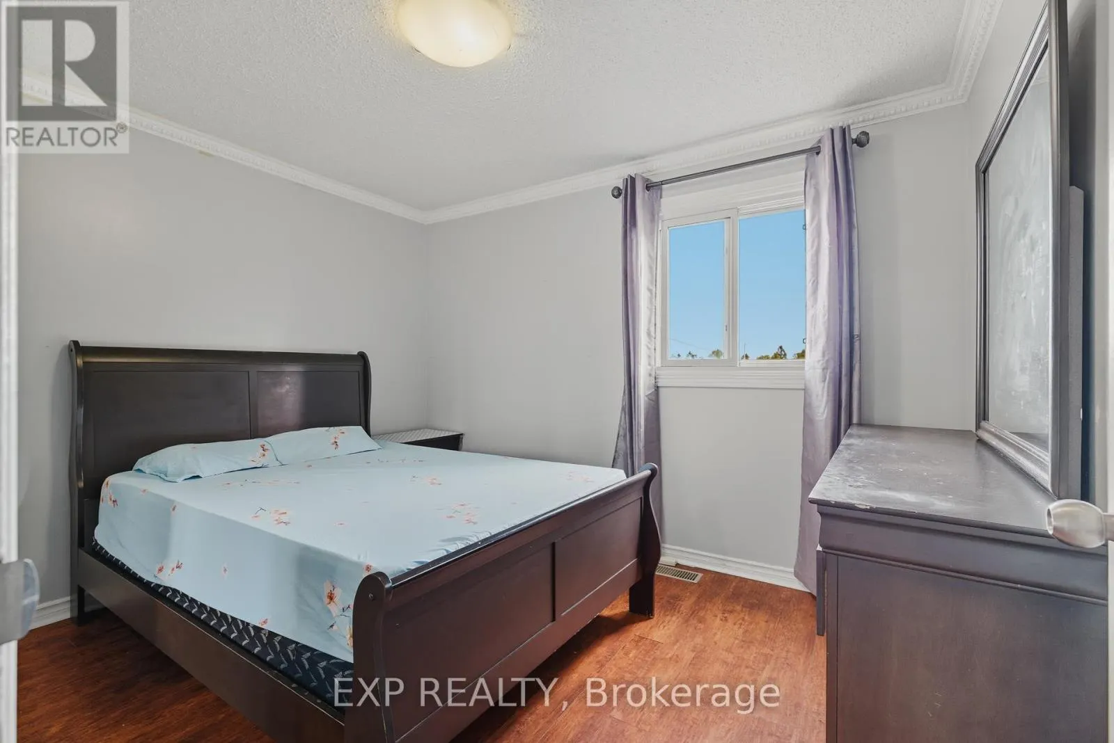 2 BLACKBURN CRESCENT