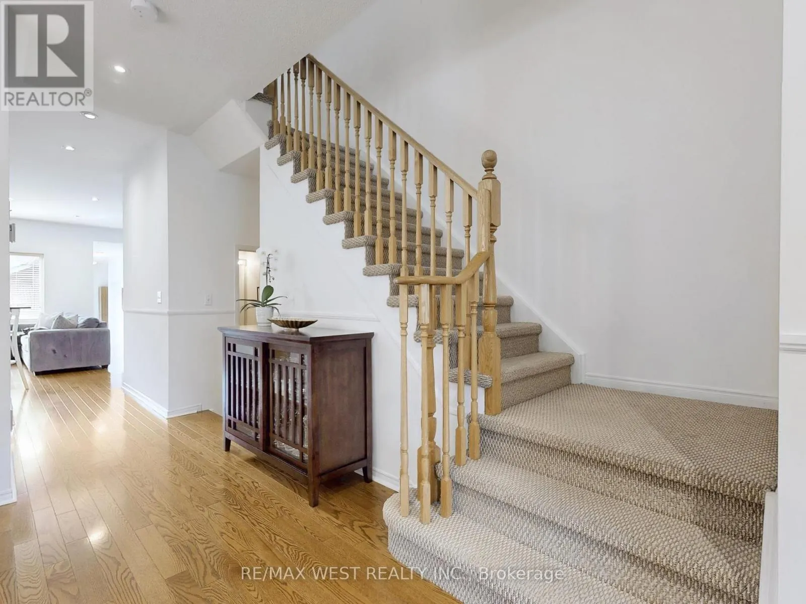 22 SIERRA DRIVE