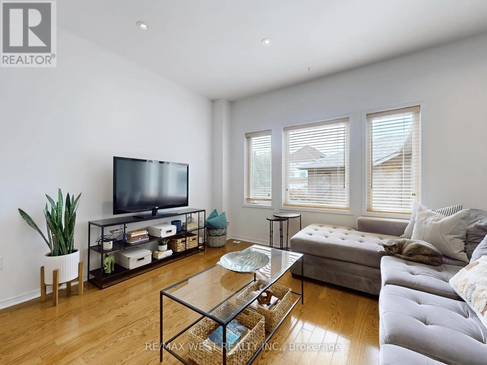 22 SIERRA DRIVE