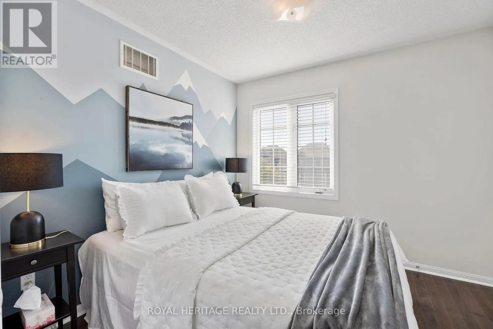 86 NORTHGLEN BOULEVARD