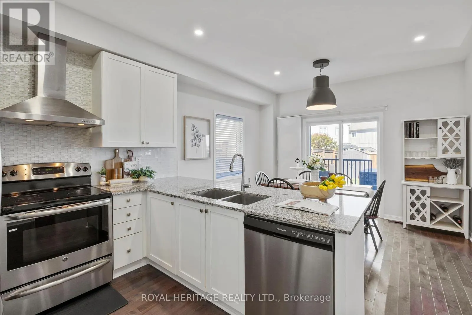 86 NORTHGLEN BOULEVARD