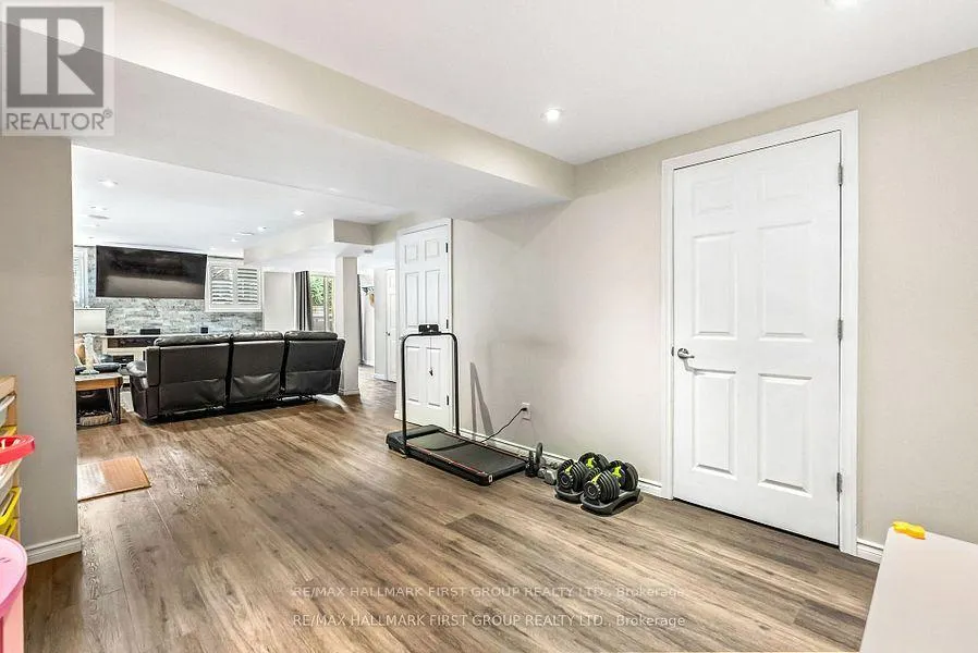 58 MOYNAHAN CRESCENT