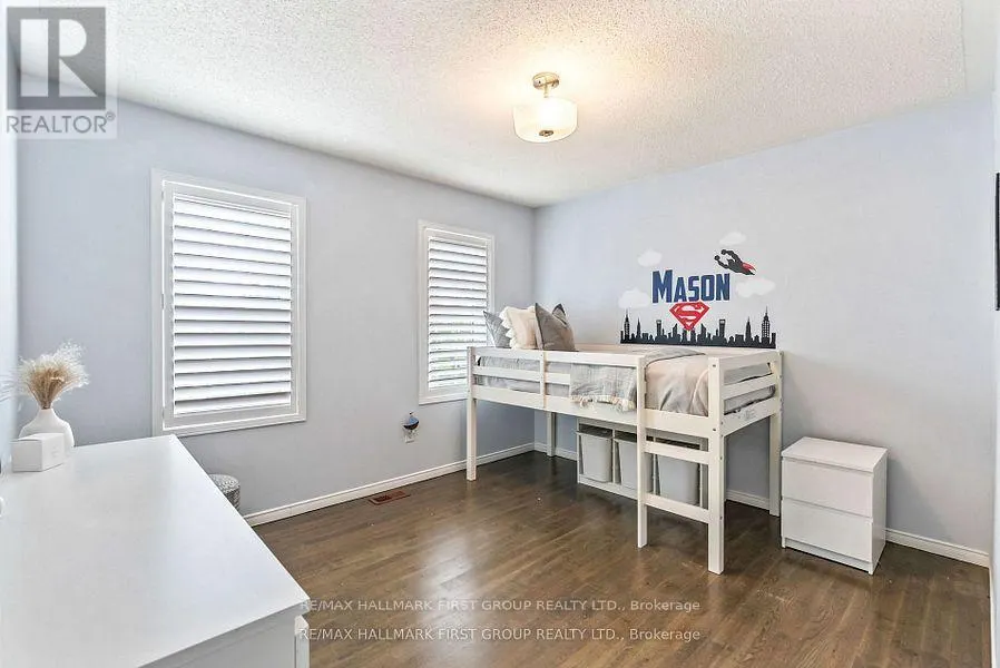 58 MOYNAHAN CRESCENT