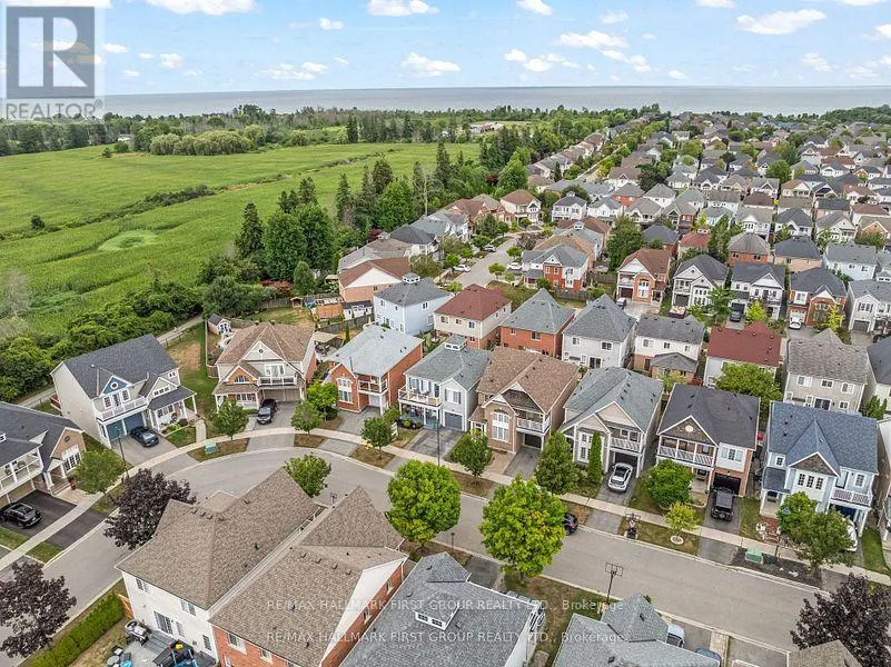 58 MOYNAHAN CRESCENT