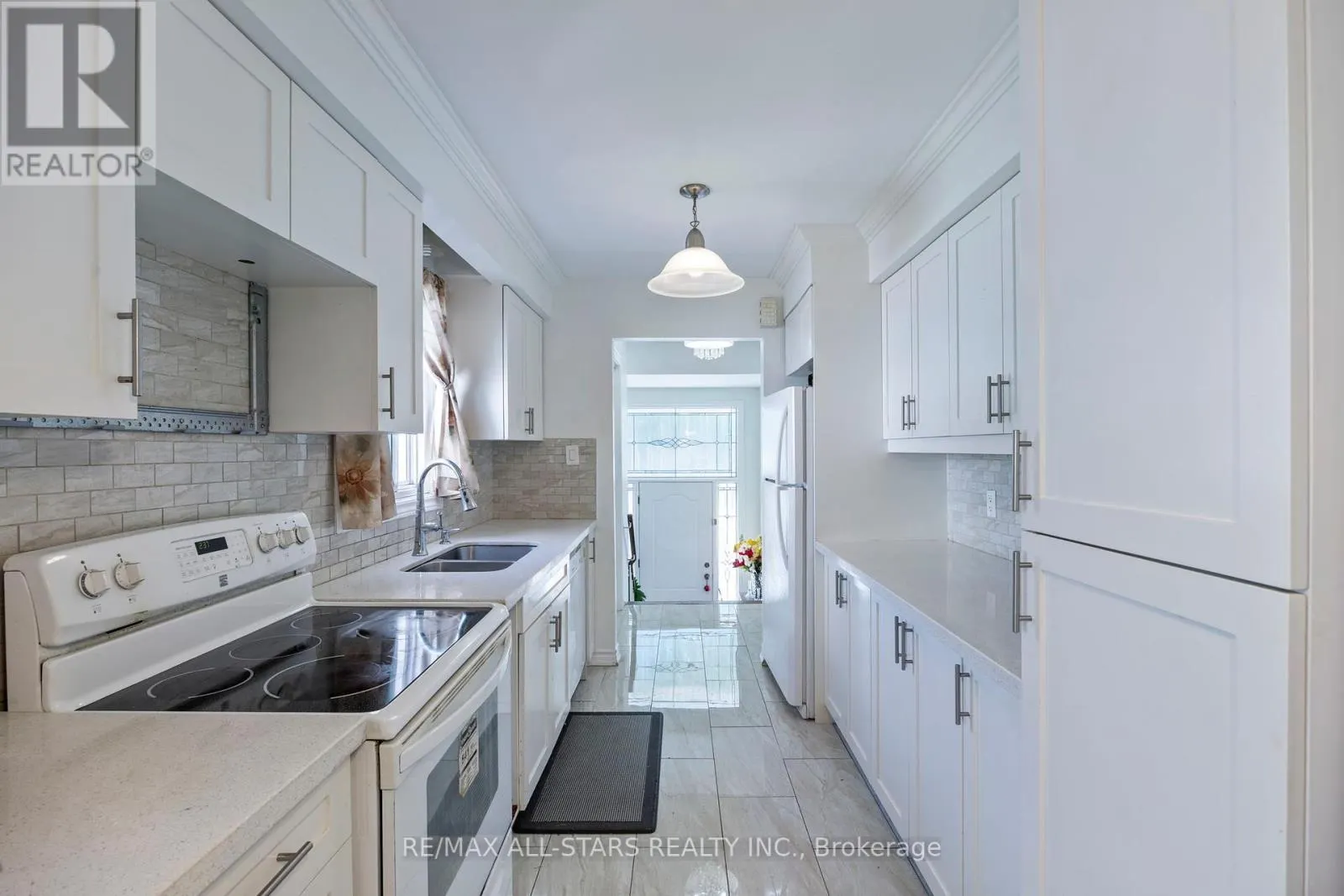 54 KENNALEY CRESCENT E
