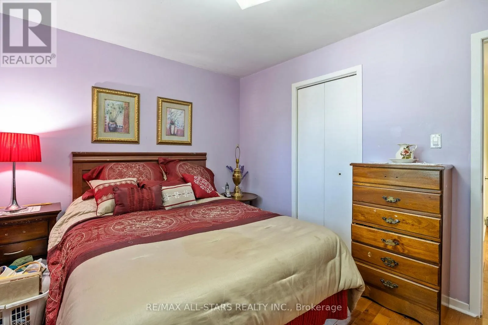 54 KENNALEY CRESCENT E
