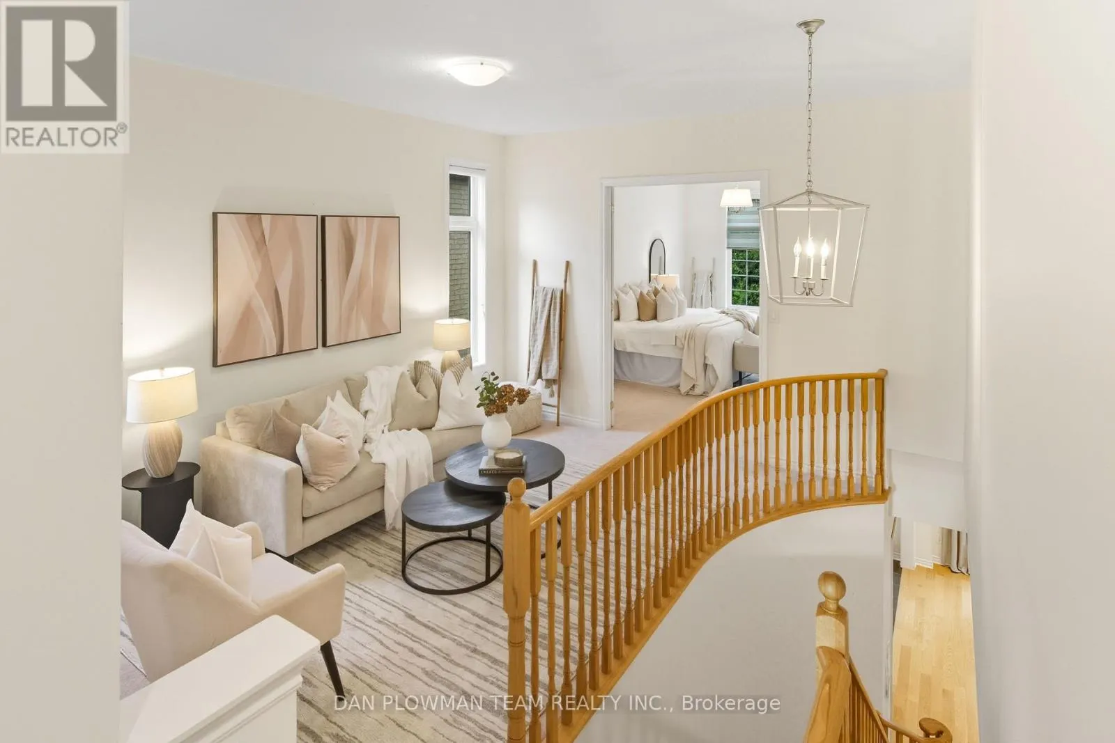 11 RAVENSEDGE COURT