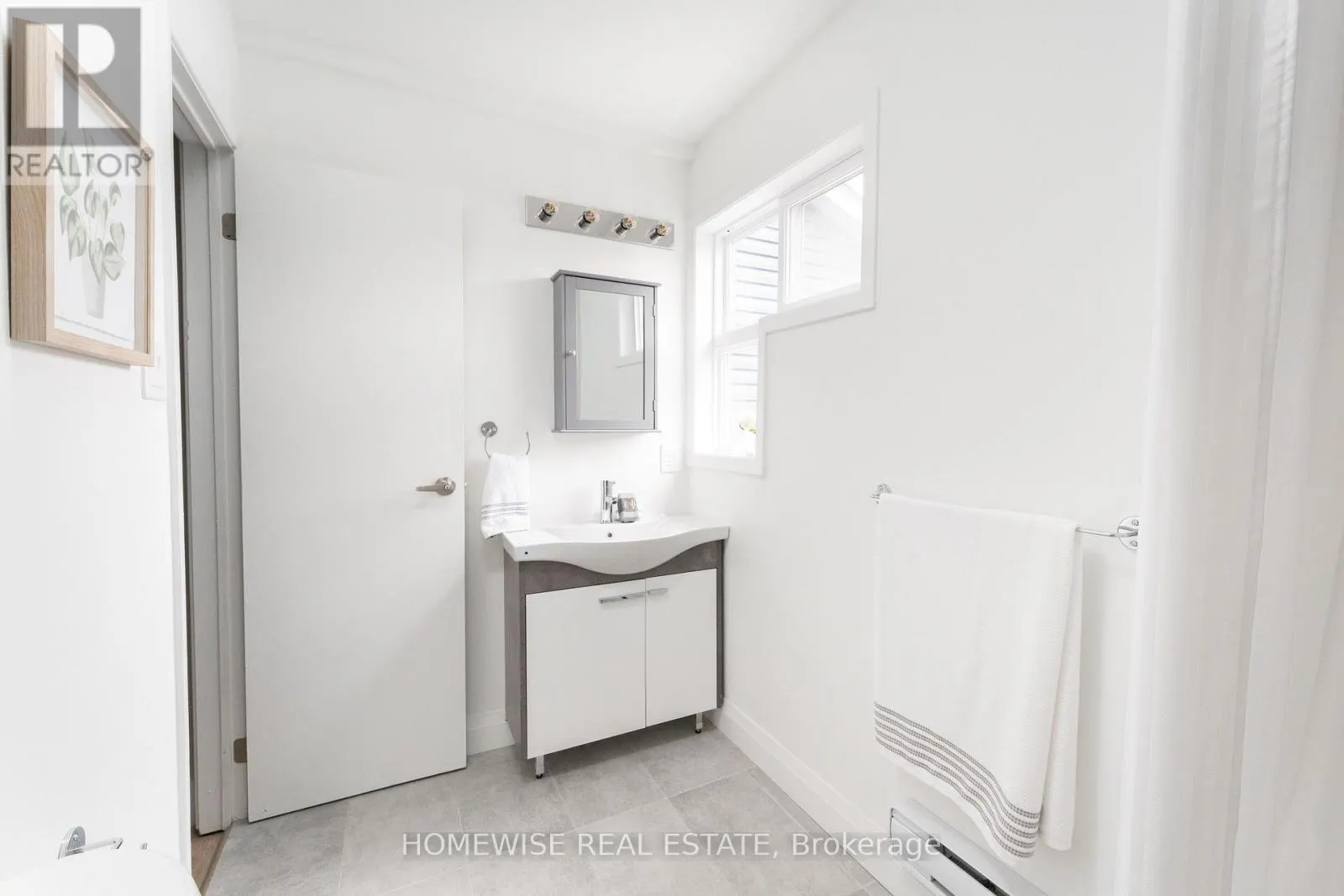 D3 - 240 ORMOND DRIVE