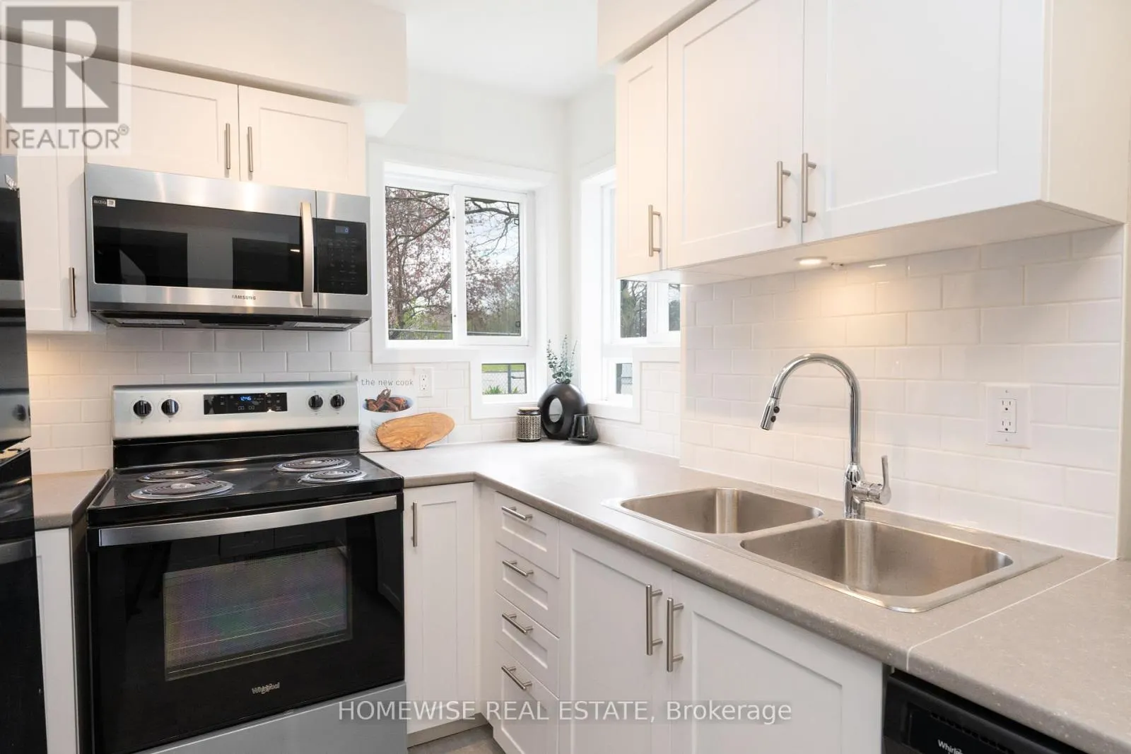 D3 - 240 ORMOND DRIVE
