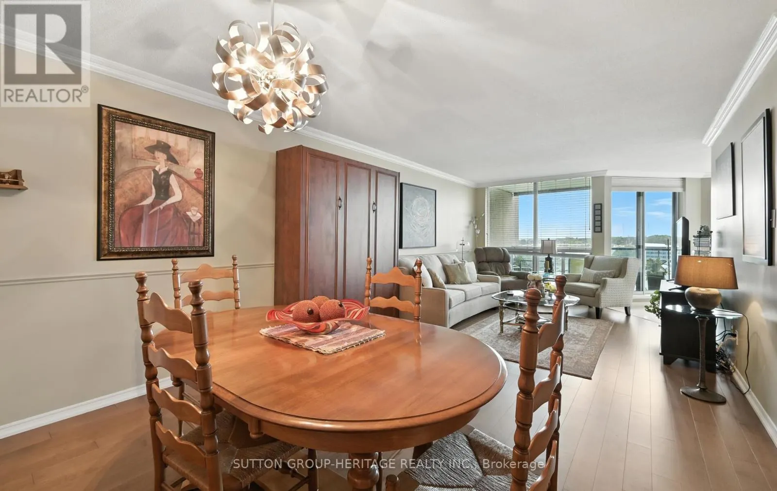 908 - 360 WATSON STREET W